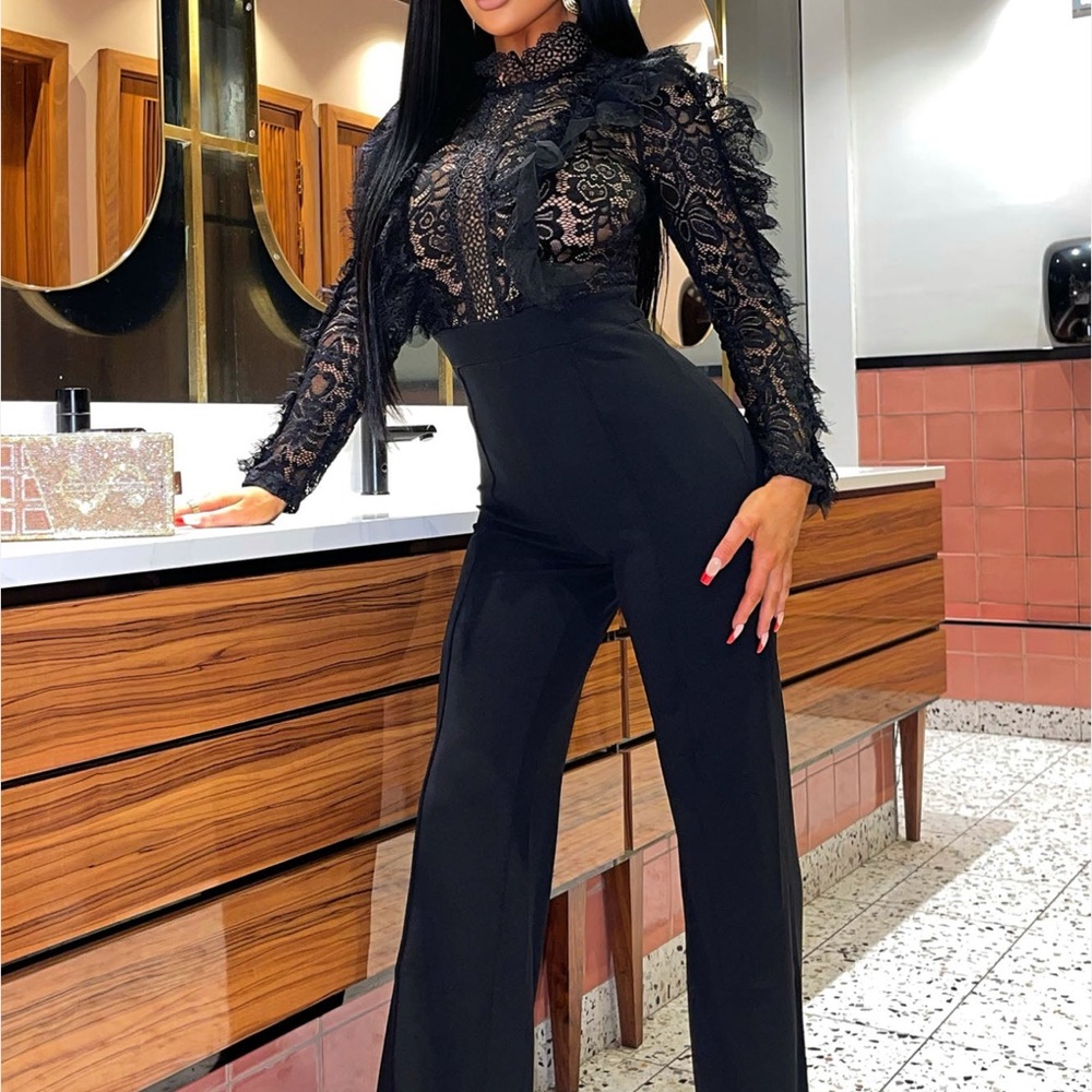 Chic Black Lace Jumpsuit